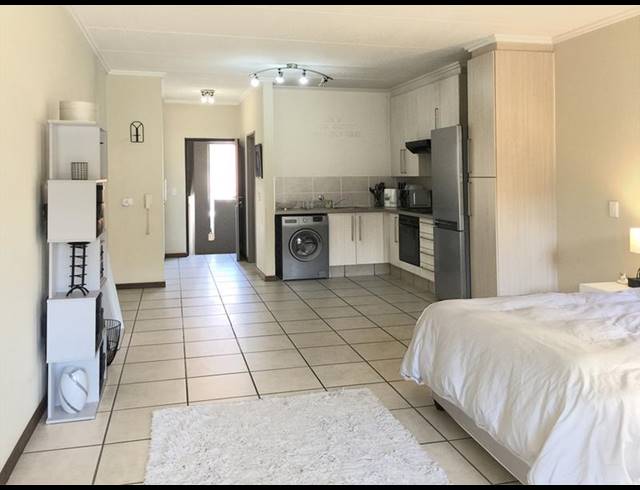 0 BEDROOM PROPERTY TO RENT IN PINESLOPES
